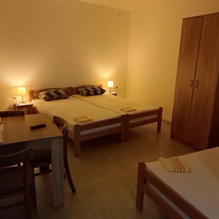 Apartamento Adamovic Pirot Exterior foto