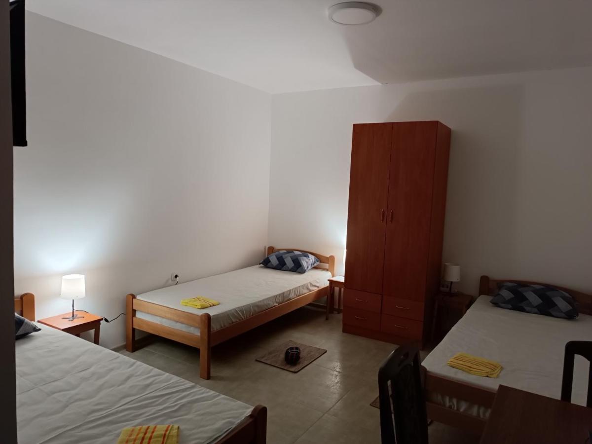 Apartamento Adamovic Pirot Exterior foto