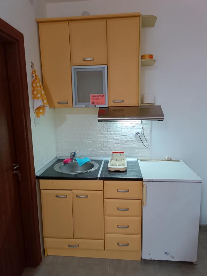Apartamento Adamovic Pirot Exterior foto